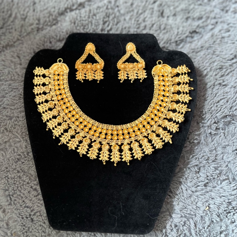 Gold-Tone Ornate Choker Necklace with Matching Earrings